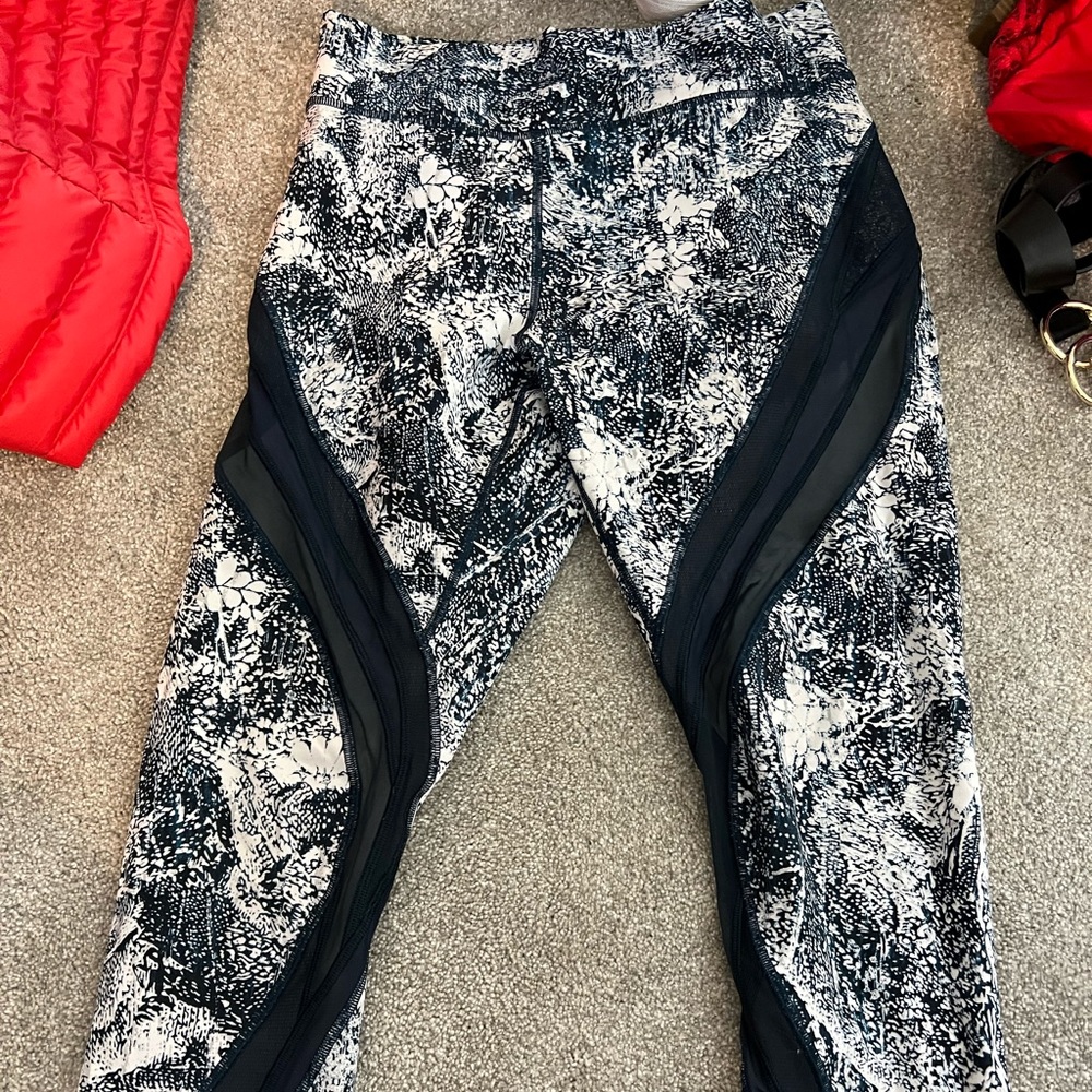 Lulu lemon crop leggings